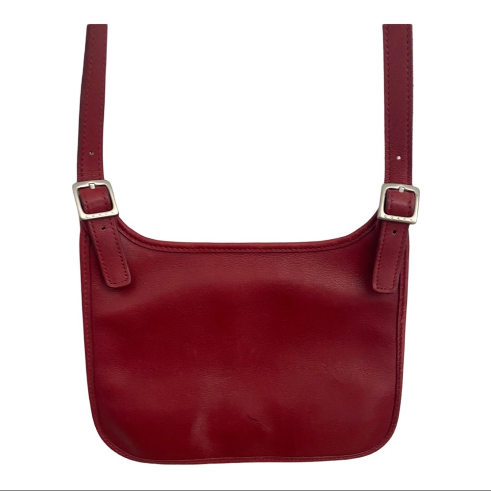 COACH Vintage Red Hippi Legacy Flap Slim Crossbody 9142 Bag purse